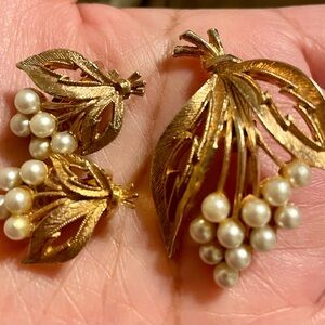JJ Gold and Faux Pearl Cluster Leaf Brooch & Earring Set
